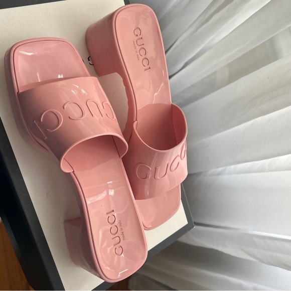 GUCCI WILD ROSE SANDAL π‘ - Picture 7 of 9